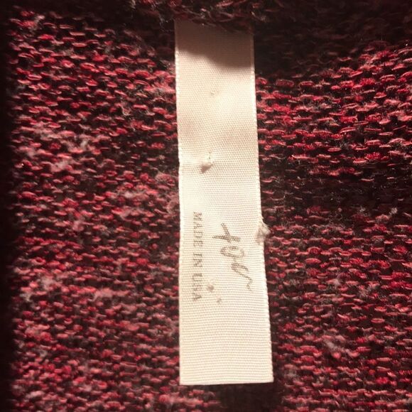 (5/$25) Tua Los Angeles Wrap style sweater - Picture 3 of 8